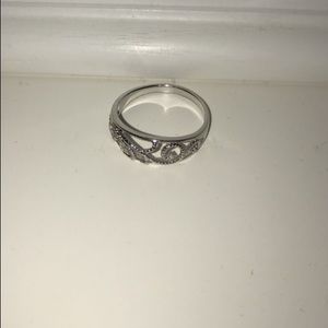 Size 8 Ring